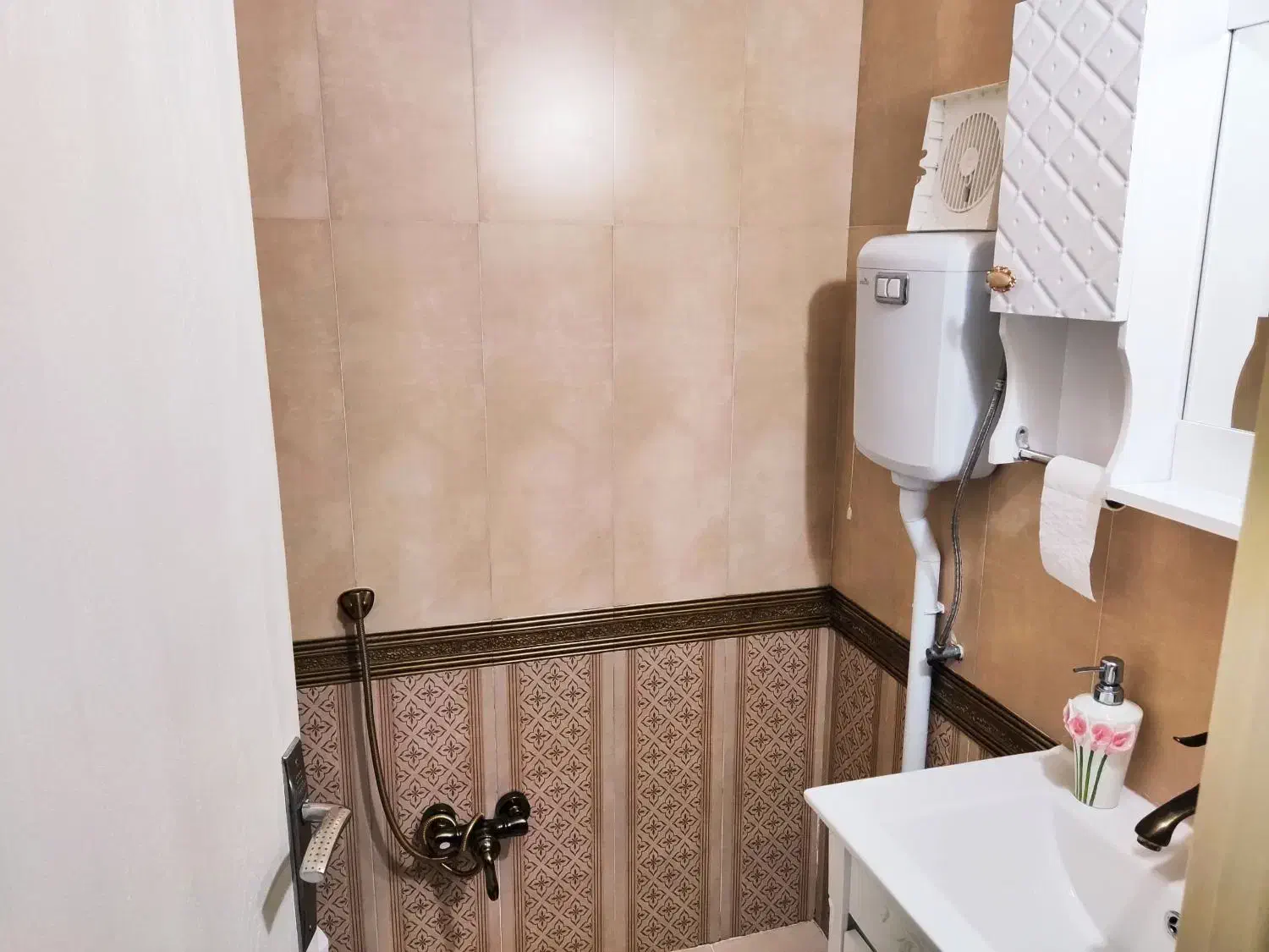 ۱۰۰متر تکواحدی خیابان بهار حیاط اختصاصی|اجارهٔ آپارتمان|تهران, تهرانپارس جنوبی|دیوار