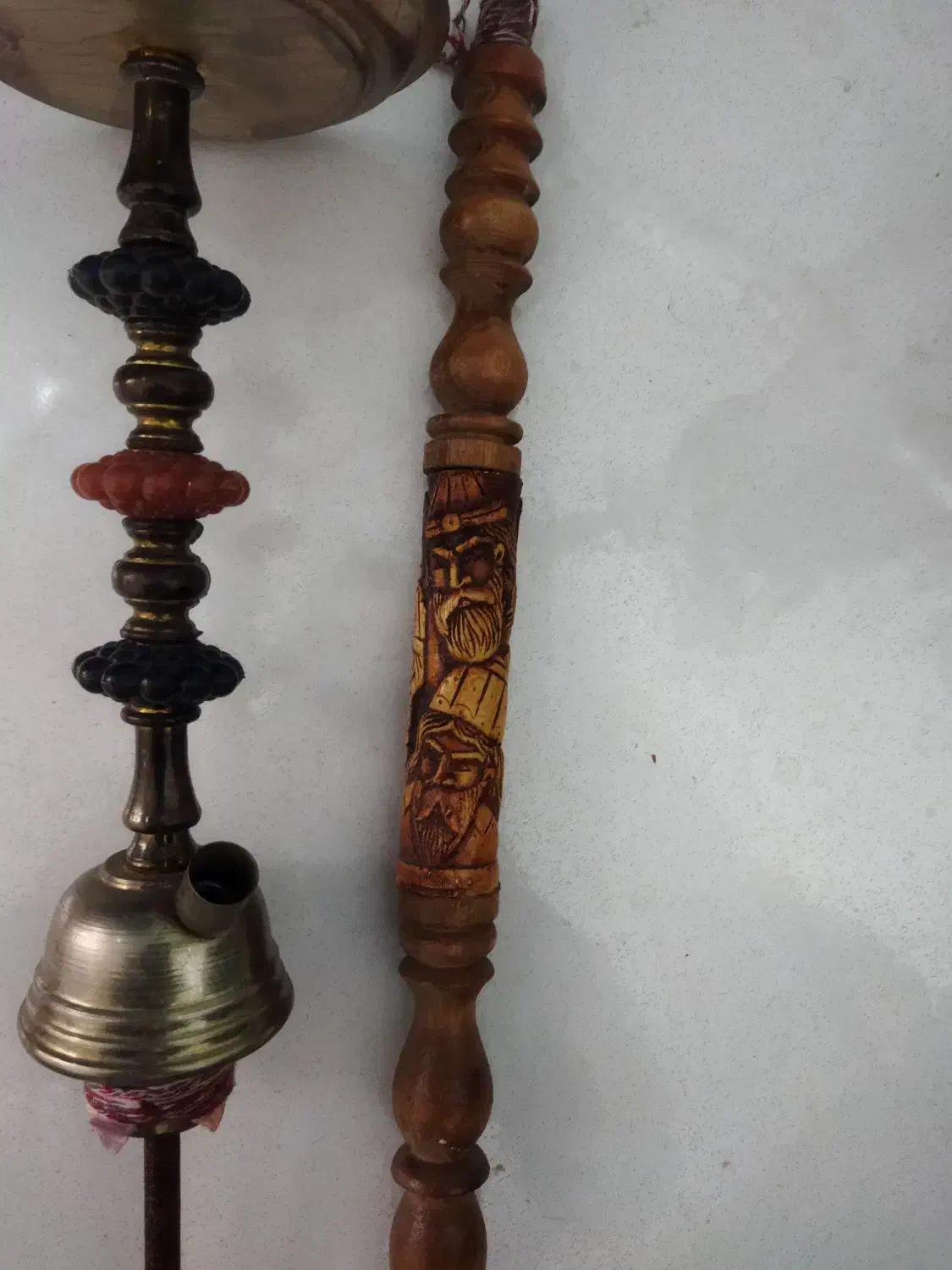 تنه قیلون قدیمی همراه با چوب|کلکسیون اشیاء عتیقه|قرچک, داوود آباد|دیوار