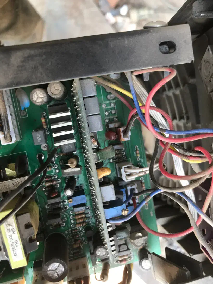 برق،تاسیسات،تعمیرلوازم برقی وخدمات فلزکاری جوشکاری|خدمات پیشه و مهارت|کرمان, |دیوار