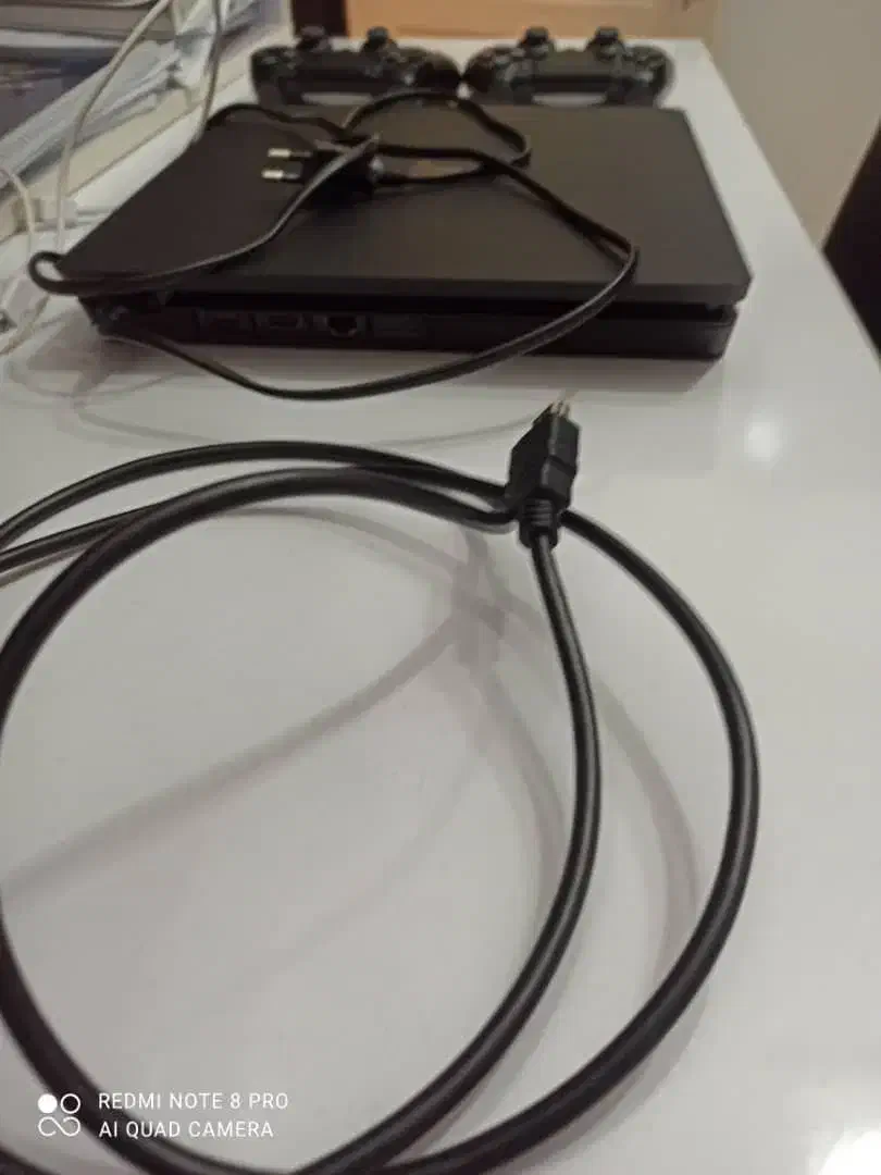 ps4 slim نیم ترا ورژن۱۲|کنسول، بازی ویدئویی و آنلاین|ساری, |دیوار