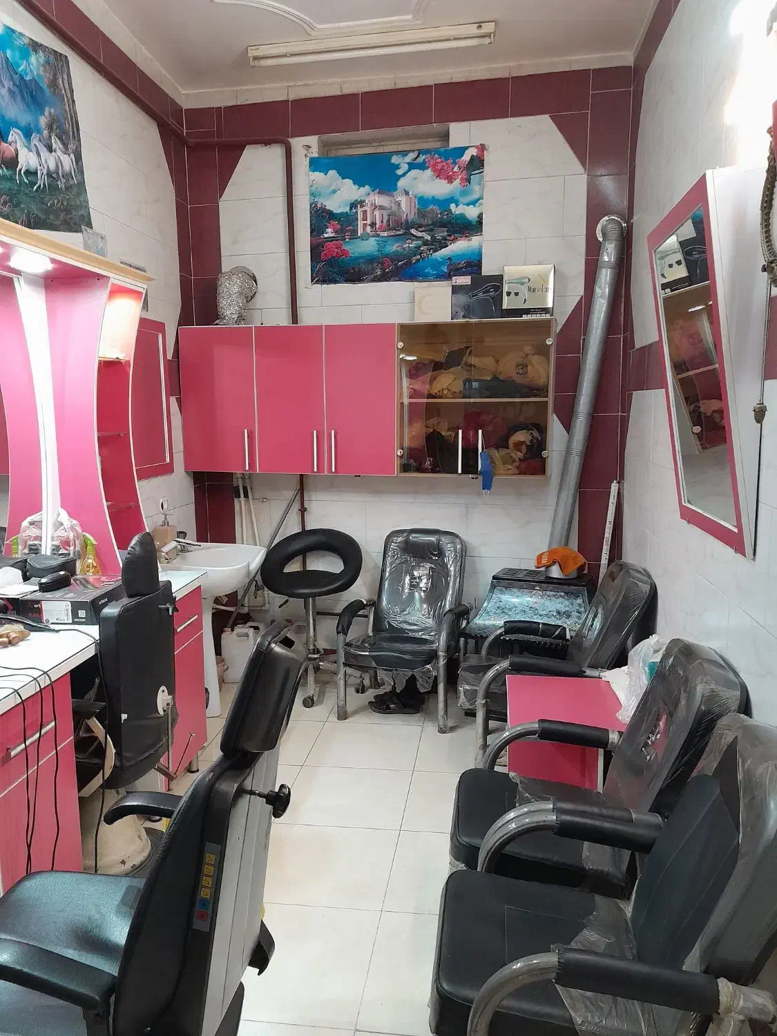 وسایل آرایشگاه مردانه|آرایشگاه و سالنهای زیبایی|آستانه اشرفیه, |دیوار