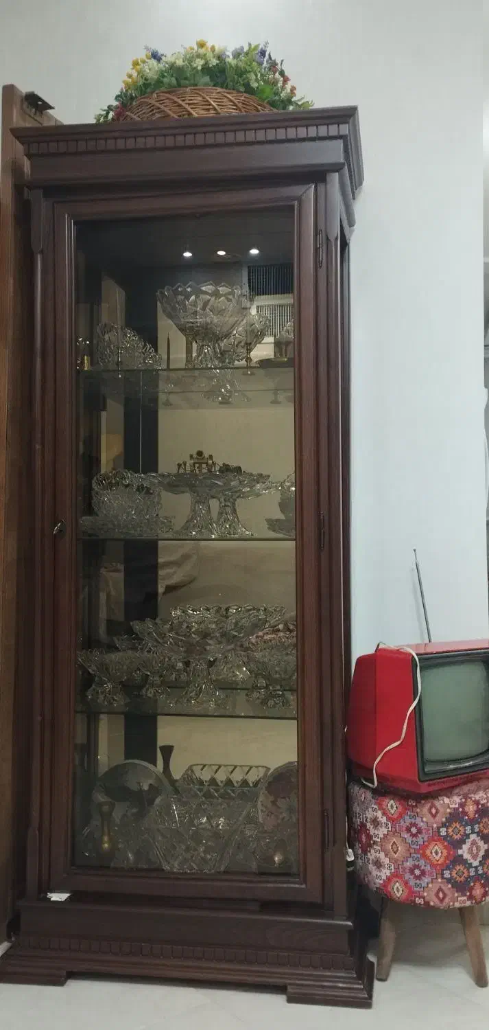 ویترین چوبی|بوفه، ویترین، کنسول|تهران, ائمه اطهار|دیوار