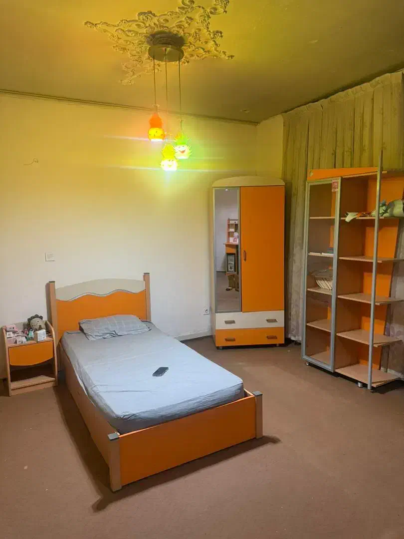 سرویس خواب تخت خواب میز صندلی|تخت و سرویس خواب|کرج, گوهردشت|دیوار