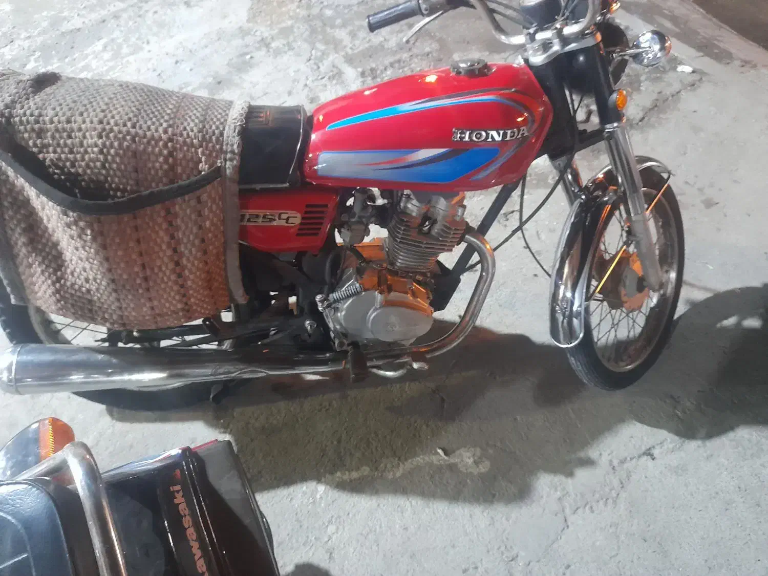 هندا ۱۲۵ پلاک ملی|موتورسیکلت|یزد, |دیوار