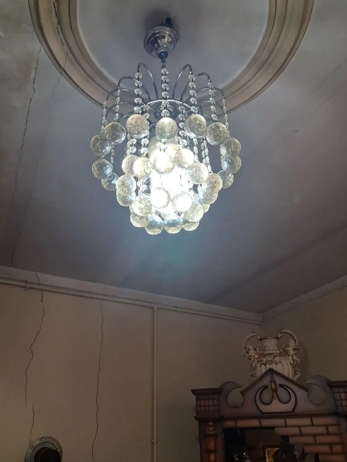 یک عدد لوستر به فروش میرسد|لوستر و چراغ آویز|همدان, |دیوار