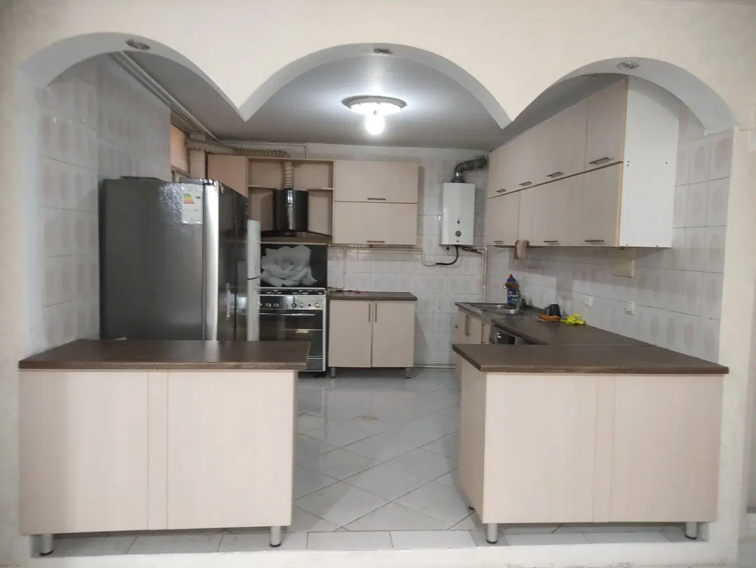 فروش کابینت دست دوم|آب‌چکان و نظم‌دهنده ظروف|هشتگرد, فاز ۱ مهستان|دیوار