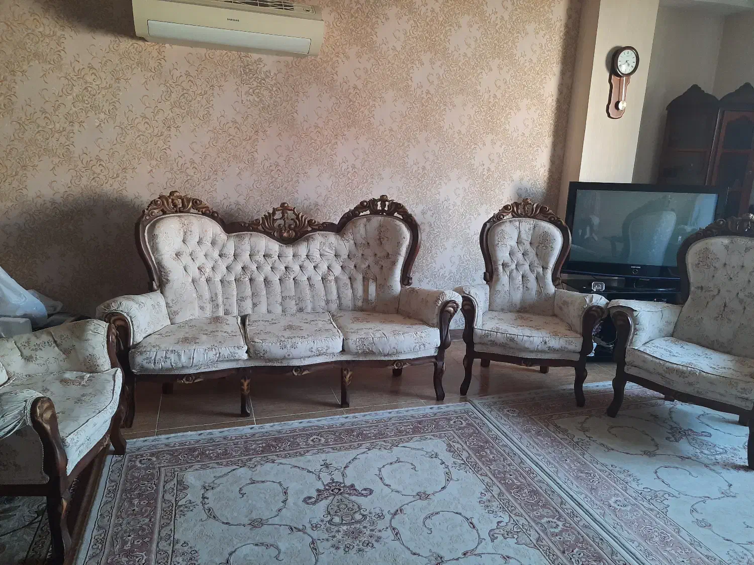 مبل|مبلمان خانگی و میز عسلی|رشت, جهاد|دیوار