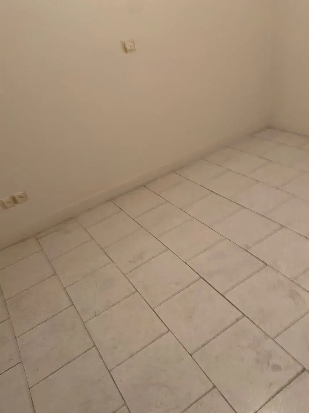 ۸۰ متر دو خواب فول امکانات