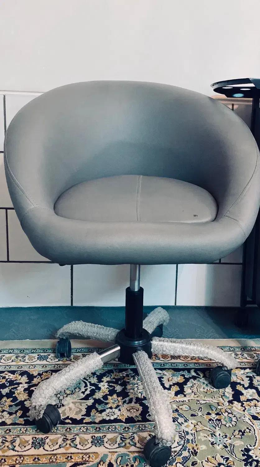 صندلی چرخشی|صندلی و نیمکت|فسا, |دیوار