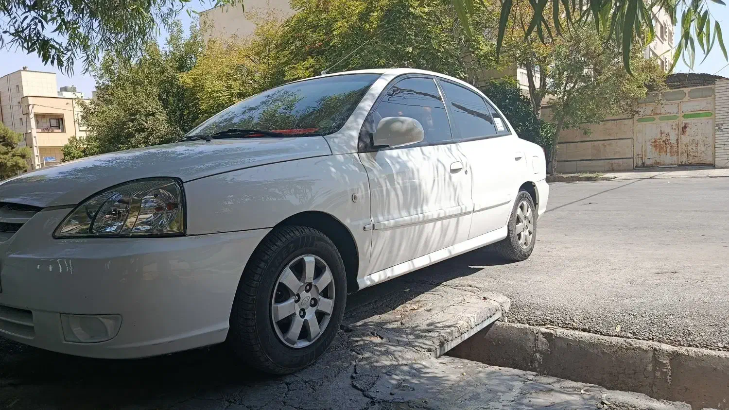 ریو مدل ۹۰|خودرو سواری و وانت|شیراز, لاله|دیوار