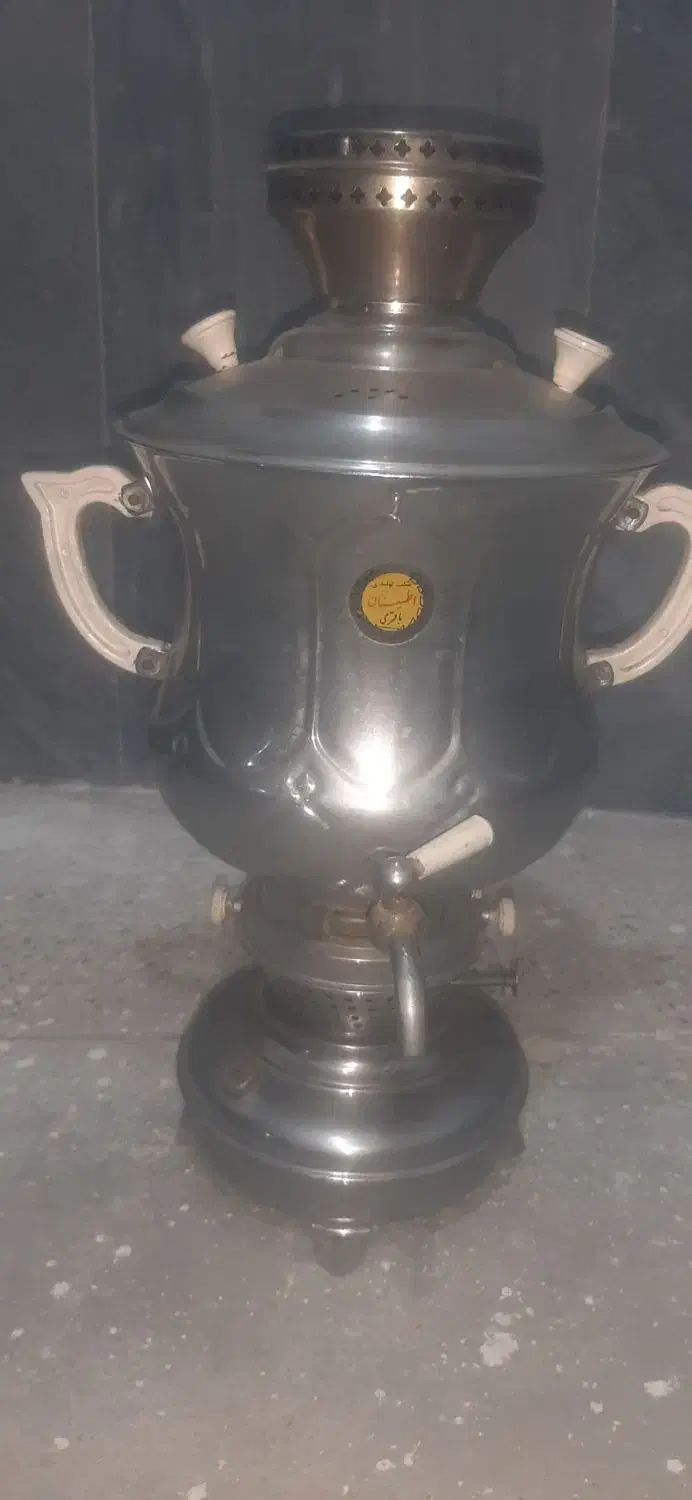 چند عددسماورنفتی ورو گازی وچراغ گازی سینی|کلکسیون اشیاء عتیقه|کلاله, |دیوار