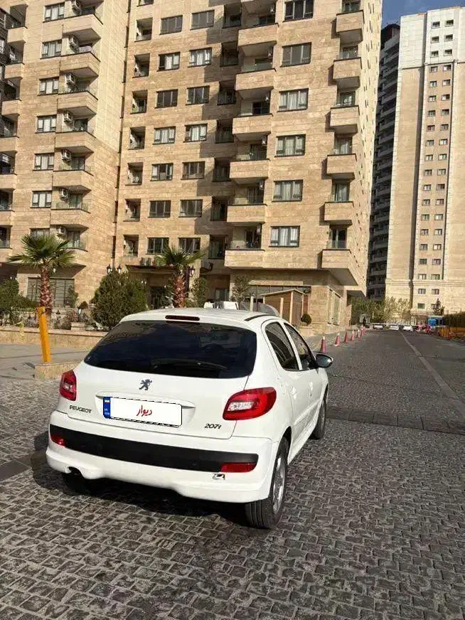 پژو۲۰۷ اتومات سقف فلز موتور جدید|خودرو سواری و وانت|تهران, شهرک صدرا|دیوار