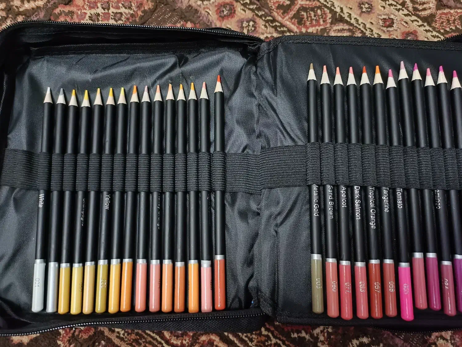 مدادرنگی ۱۲۰ رنگ|لوازم التحریر|شاهین‌شهر, فردوسی|دیوار