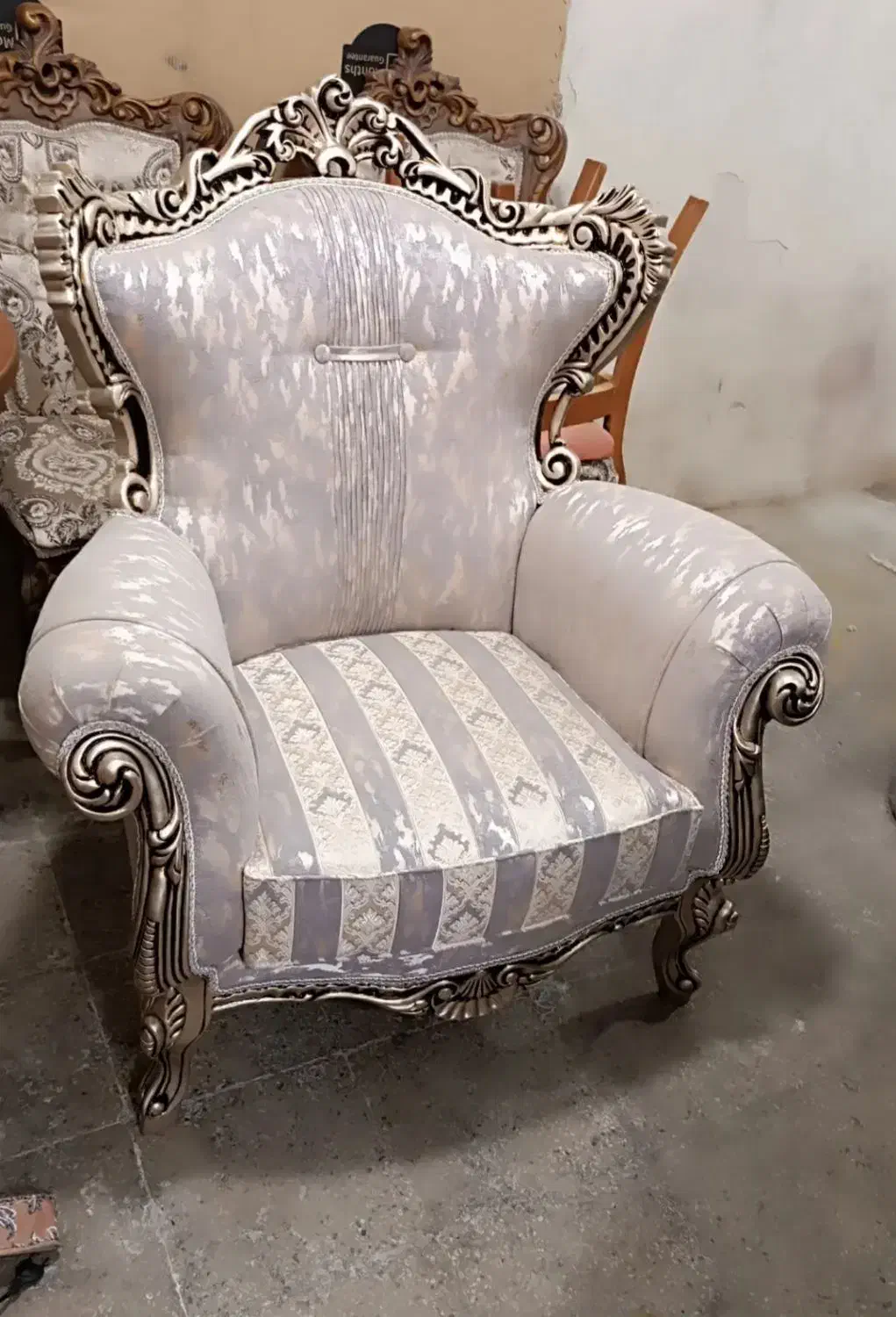 تعمیرات مبلمان و رنگ کاری مبل پذیرفته میشود|خدمات پیشه و مهارت|قرچک, باقرآباد|دیوار