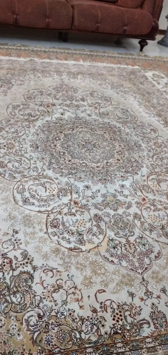 فرش ۶ متری تراکم بالا جنس خوب.|فرش|تهران, گلستان (شهرک راه آهن)|دیوار