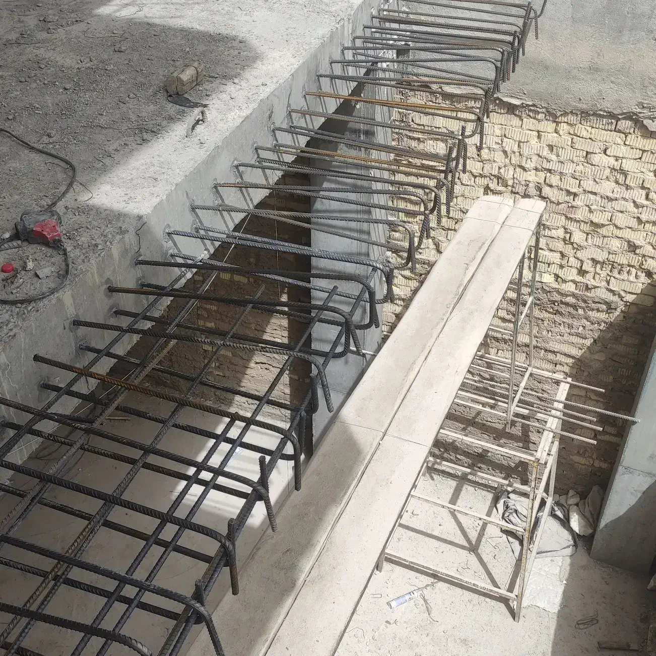 کاشت تخصصی میلگرد .بولت و کرگیری|خدمات پیشه و مهارت|شیراز, ارم|دیوار