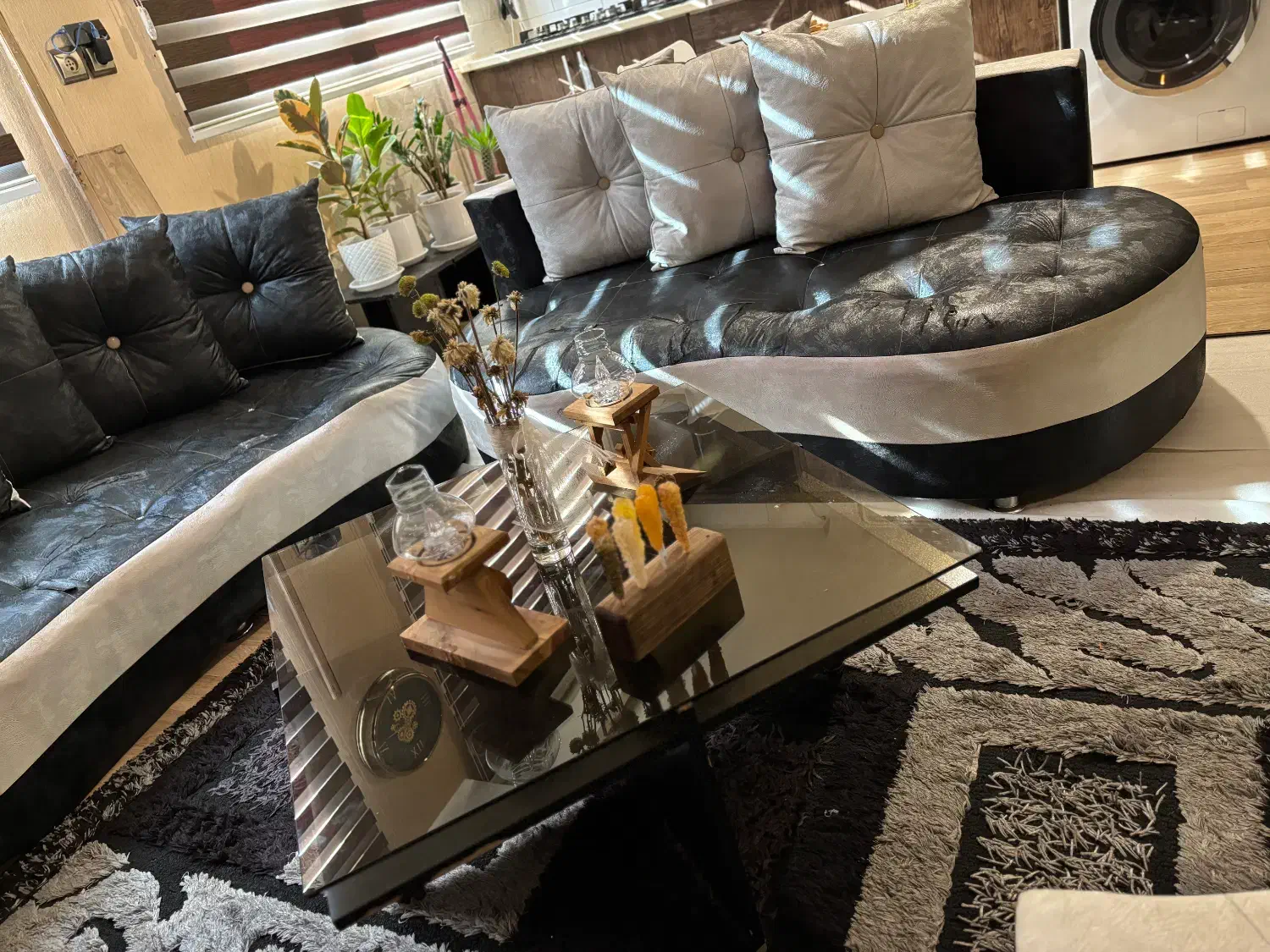 میز جلو مبلی به همراه سه عدد میز عسلی|مبلمان خانگی و میز عسلی|قزوین, |دیوار