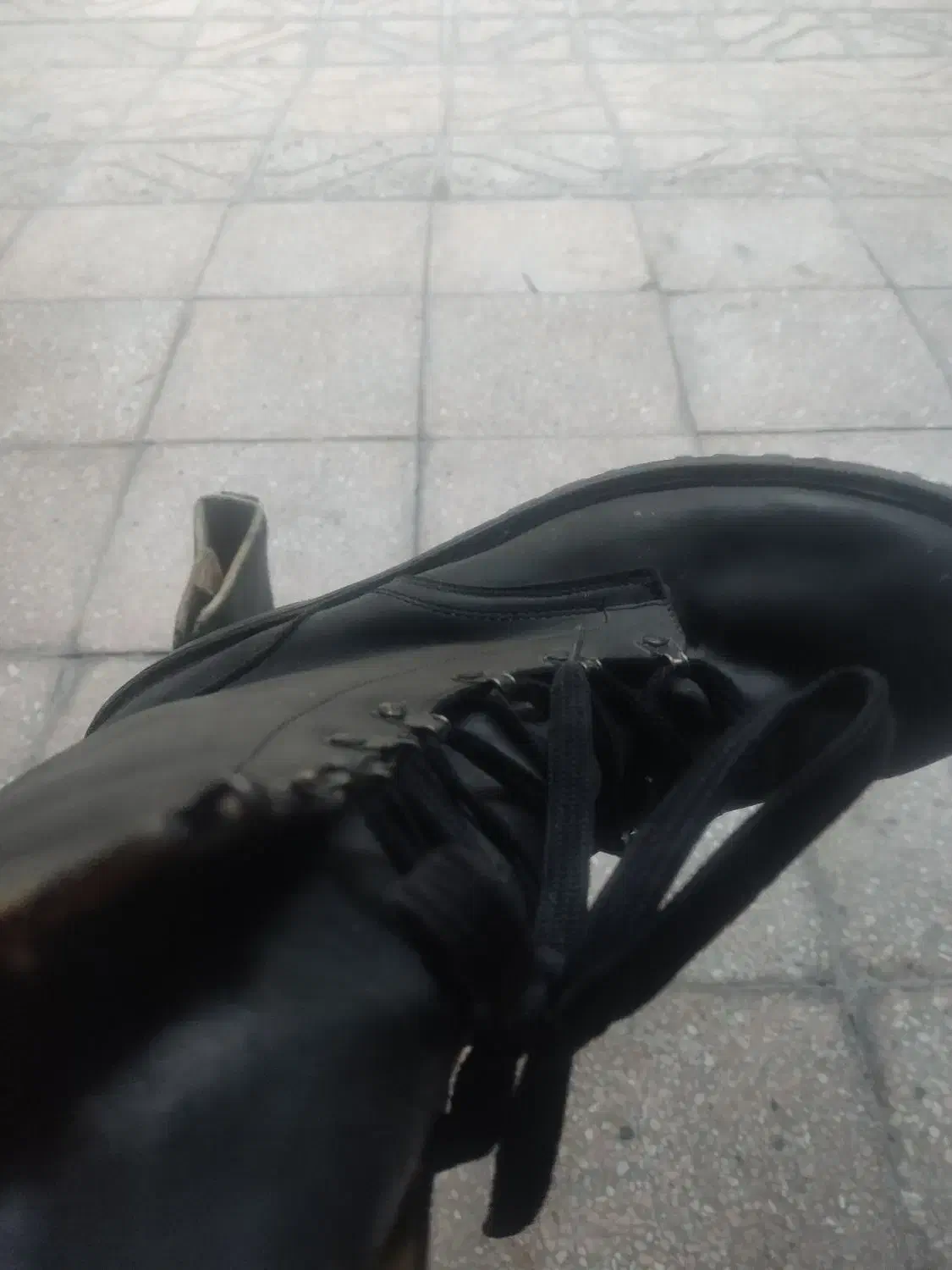 پوتین خارجی|کیف، کفش، کمربند|بیرجند, |دیوار