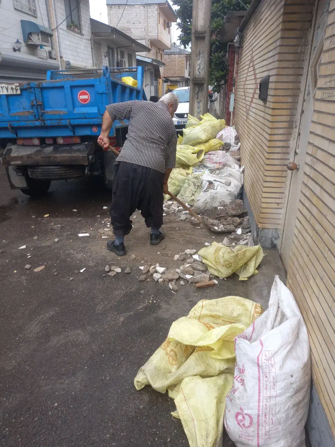 حمل نخاله شن ماسه نوخودی بانیسان|خدمات حمل و نقل|رشت, یخسازی|دیوار