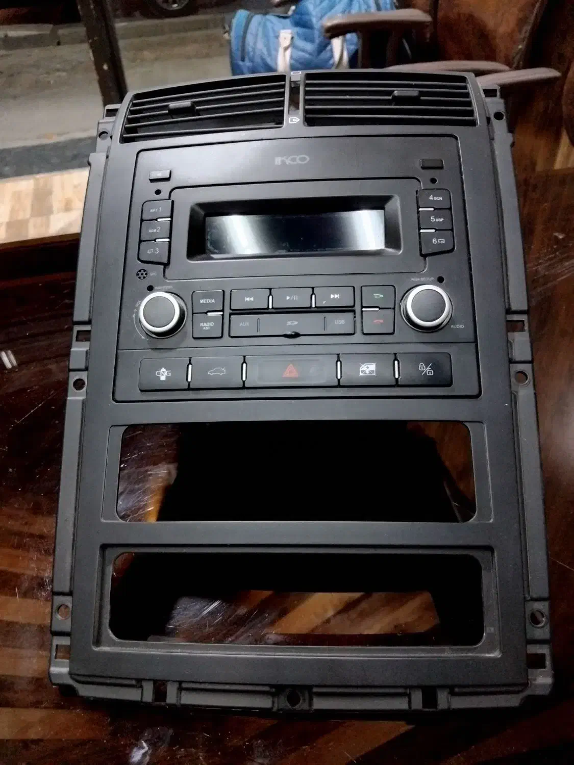 ضبط فابریک پژو پرشیا نو|قطعات یدکی و لوازم جانبی|رباط‌کریم, رباط‌کریم|دیوار