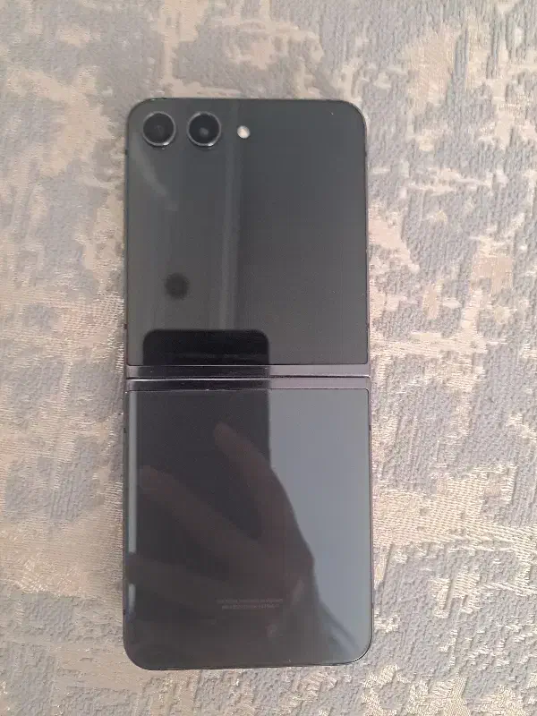 گوشی سامسونگ زد فیلیپ پنج یک ترابایت|موبایل|تهران, امام زاده قاسم (نیاوران)|دیوار