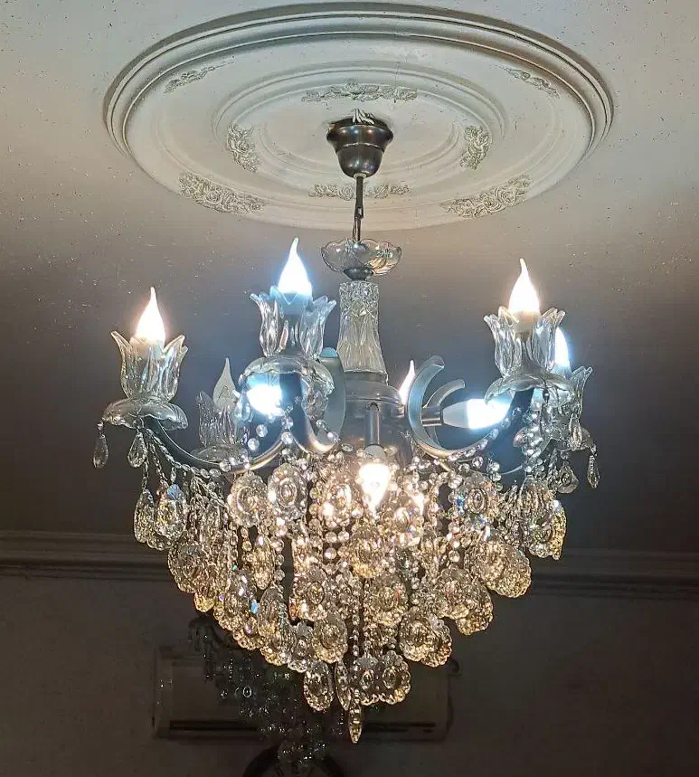 لوستر برنجی ۶ شاخه|لوستر و چراغ آویز|رشت, جهاد|دیوار