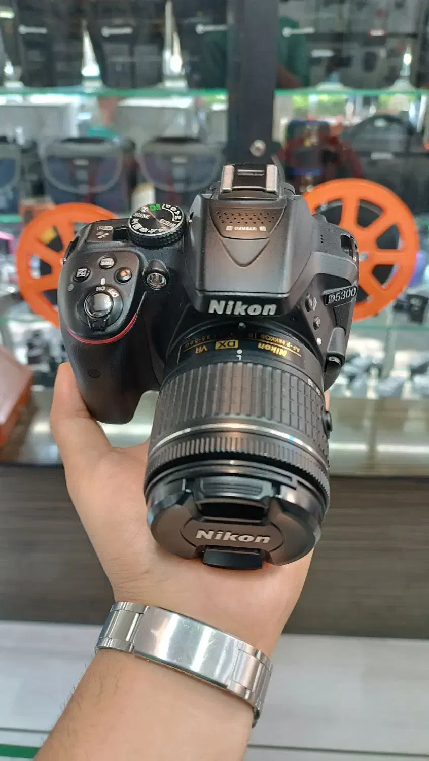 Nikon D5300+18-55|دوربین عکاسی و فیلم‌برداری|تهران, امام خمینی|دیوار