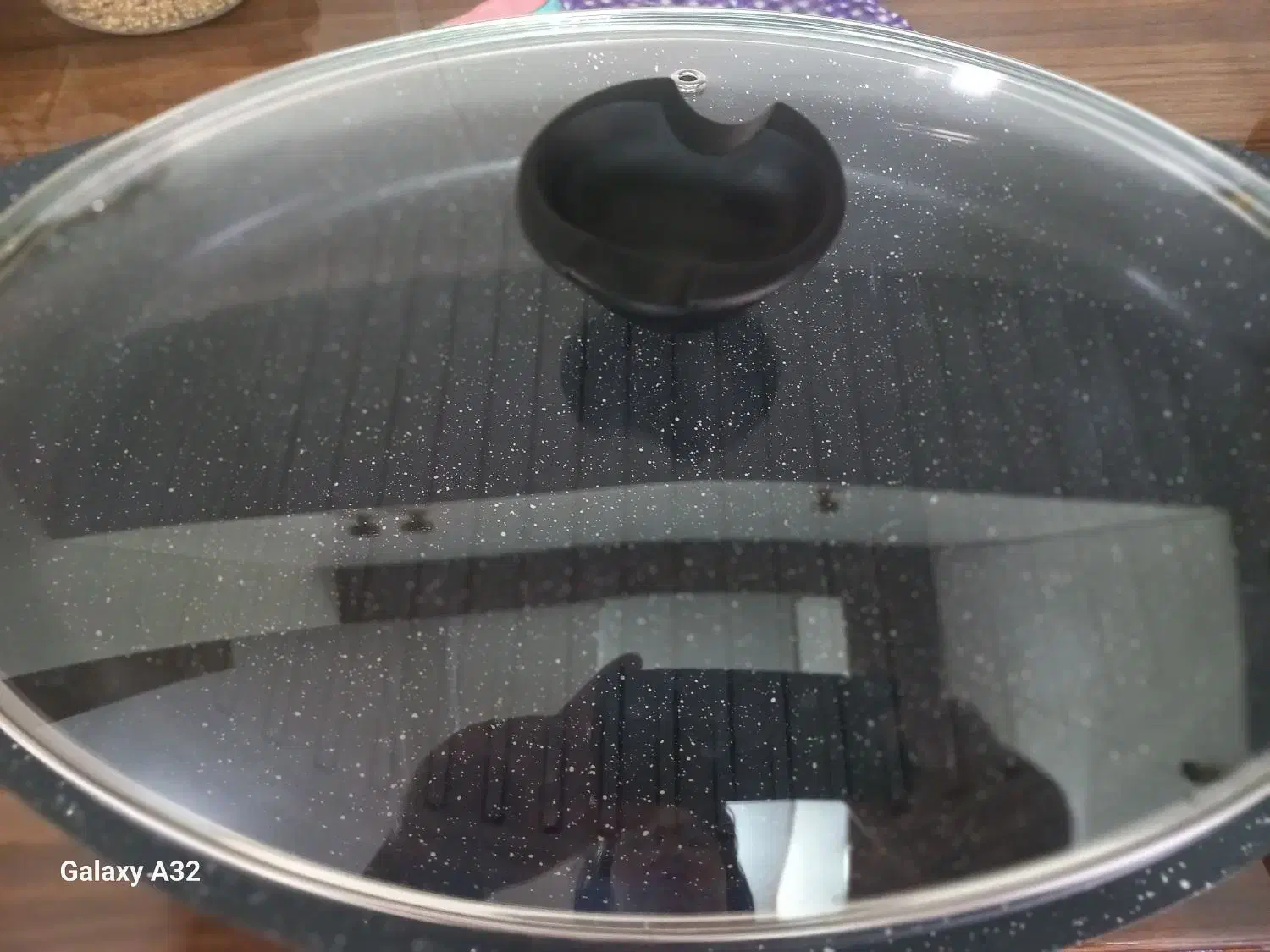 ماهی تابه مرغ و ماهی|ظروف پخت‌وپز|ایلام, |دیوار