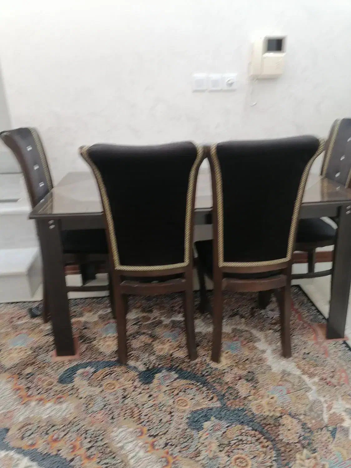 میز نهار خوری 6 نفره با شیشه 6 میل قیمت 7 تومن|میز و صندلی غذاخوری|قائمشهر, |دیوار