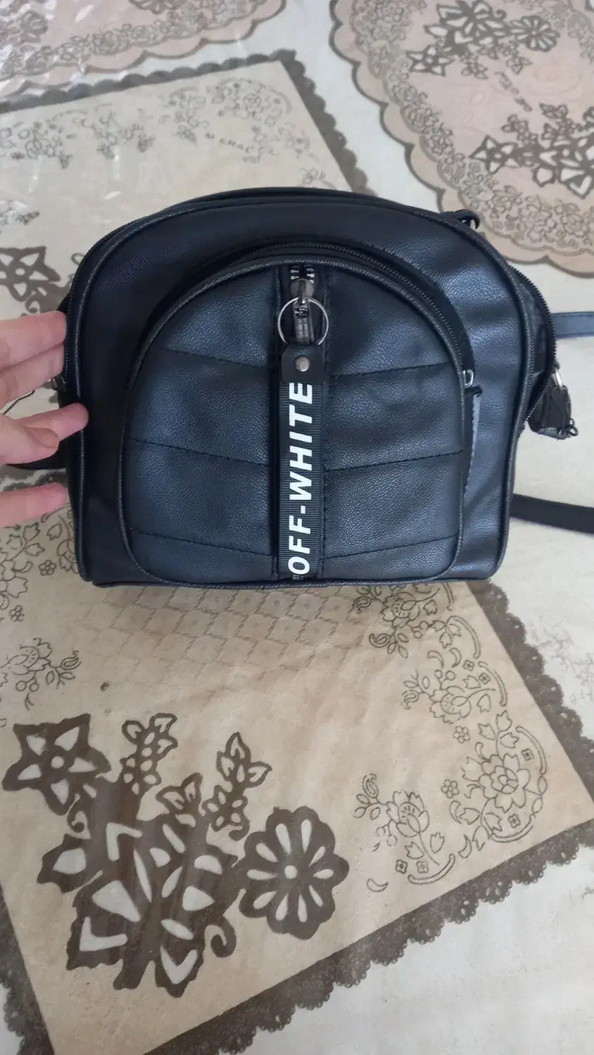 کیف|کیف، کفش، کمربند|فولادشهر, A4|دیوار