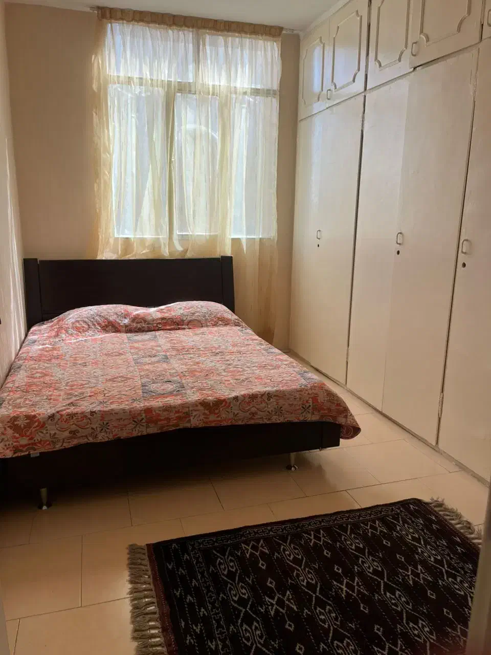 تخت خواب چوبی دونفره|تخت و سرویس خواب|تهران, راه آهن|دیوار