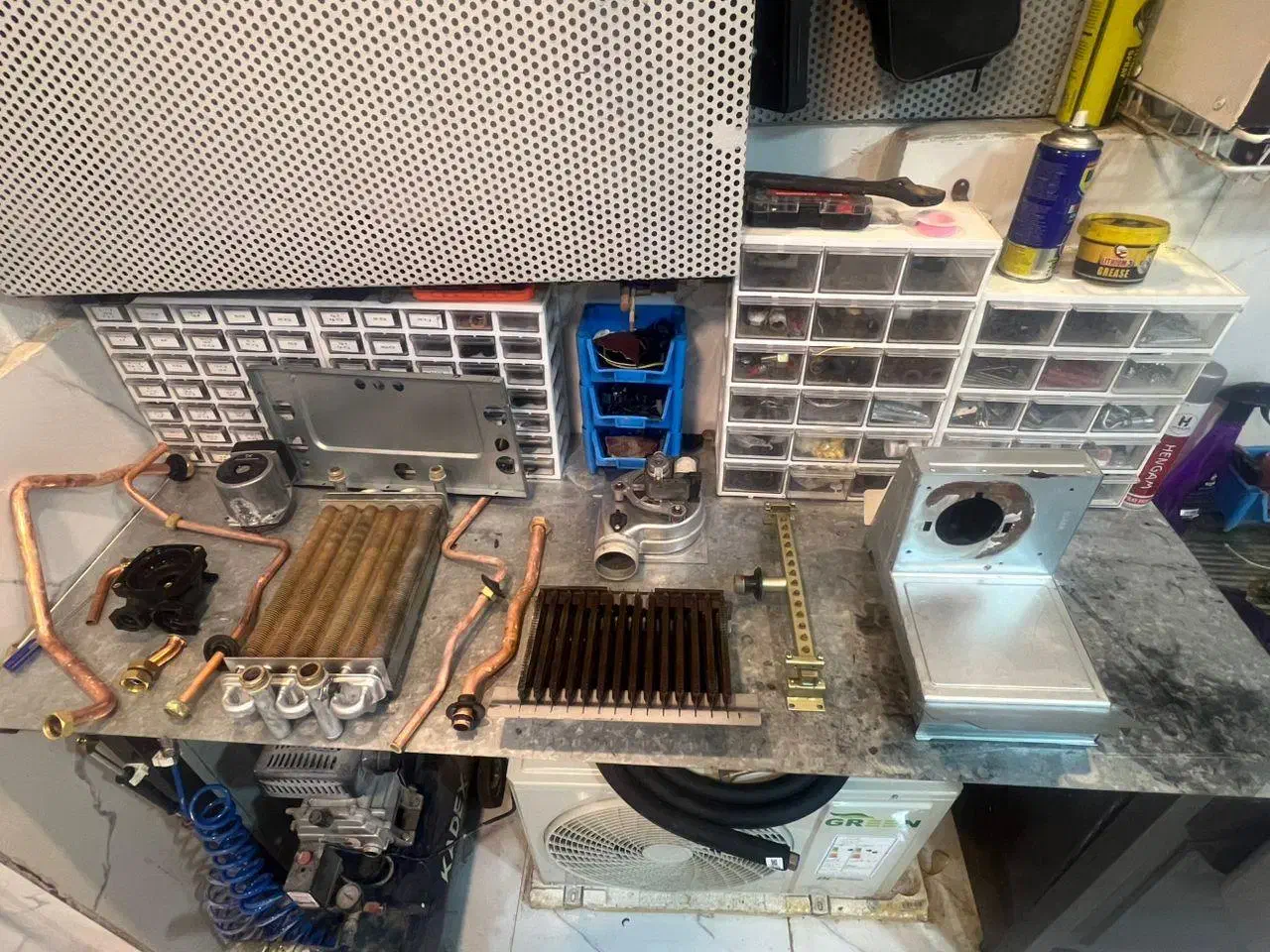 تعمیرات تخصصی پکیج،پکیج چگالشی،تعمیر پکیج زمینی|خدمات پیشه و مهارت|همدان, |دیوار