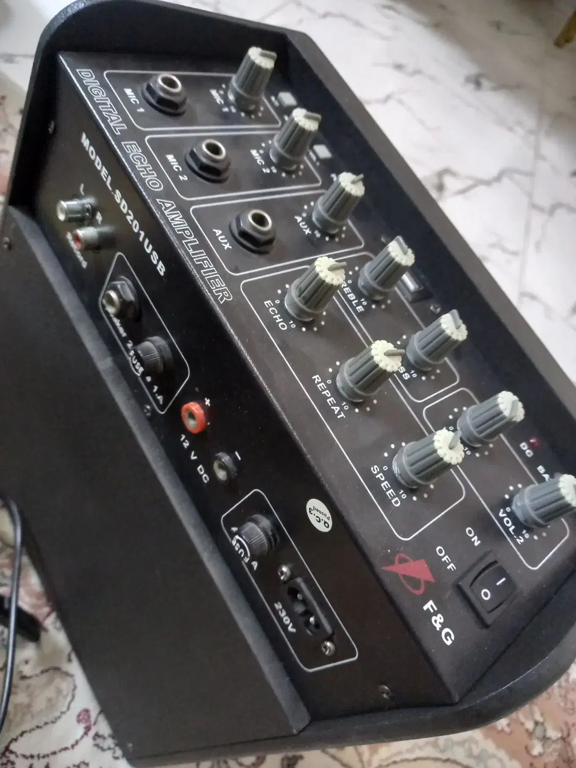 امپلیفایر با میکروفن خارجی|گیتار، بیس، امپلیفایر|پردیس, فاز ۸|دیوار