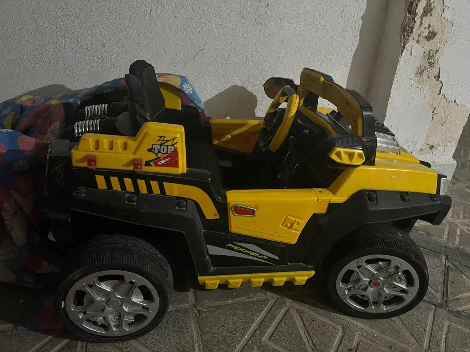 ماشین شارژی|اسباب‌بازی بچه|گرگان, |دیوار