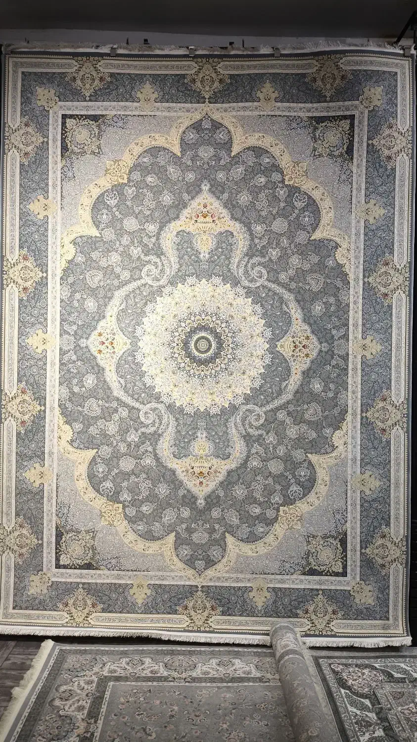 فرش ۱۵۰۰ شانه پاتریش تخفیفی|فرش|صائین قلعه, |دیوار