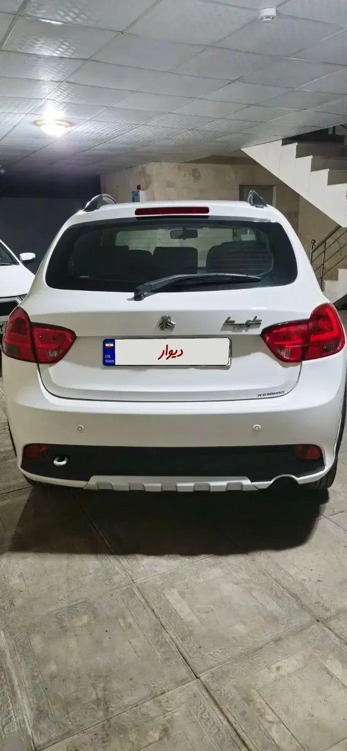 کوئیک ۹۸ سفید در حد ۱۴۰۲|خودرو سواری و وانت|رشت, پستک|دیوار