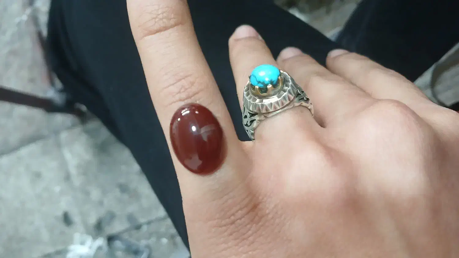 نگین عقیق|بدلیجات|مشهد, عامل|دیوار