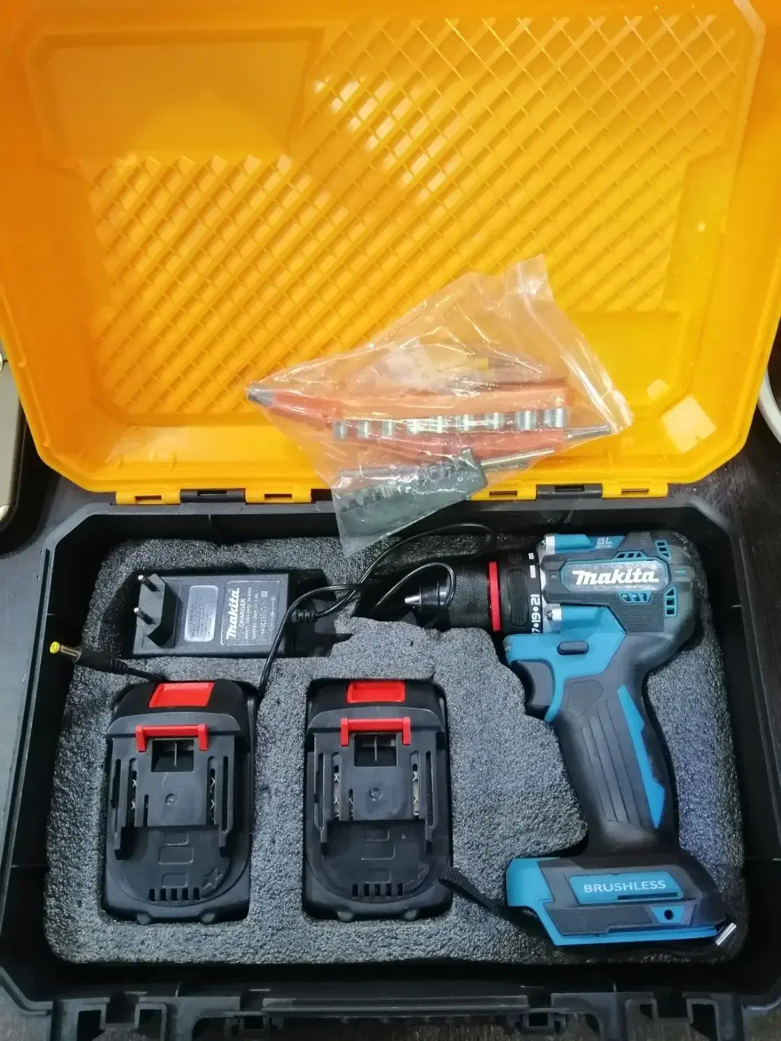 دریل شارژی 36 ماکیتا براشلس با لوازم|ابزارآلات|اصفهان, کشاورزی|دیوار