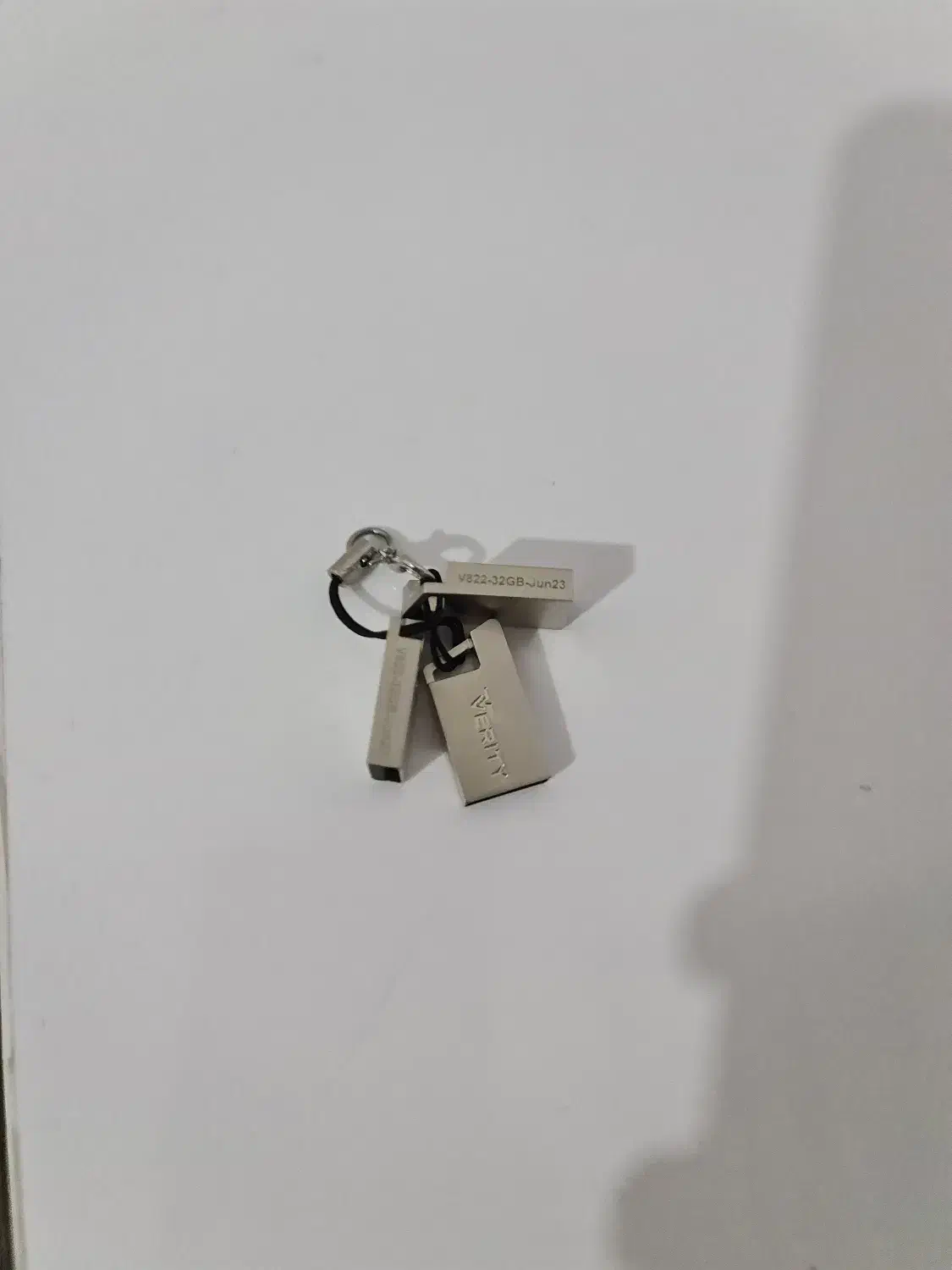 دو تا فلش نو وریتی 32 گیگ مدل v822|قطعات و لوازم جانبی رایانه|میانه, |دیوار