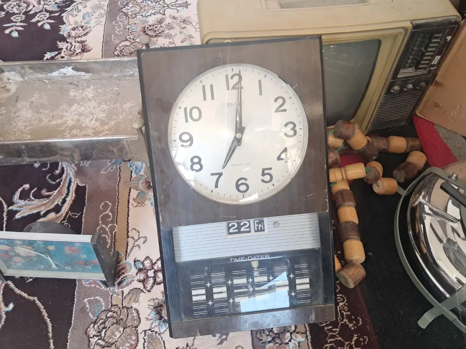 مقداری وسیله عتیقه و انتیک|کلکسیون اشیاء عتیقه|مبارکه, |دیوار