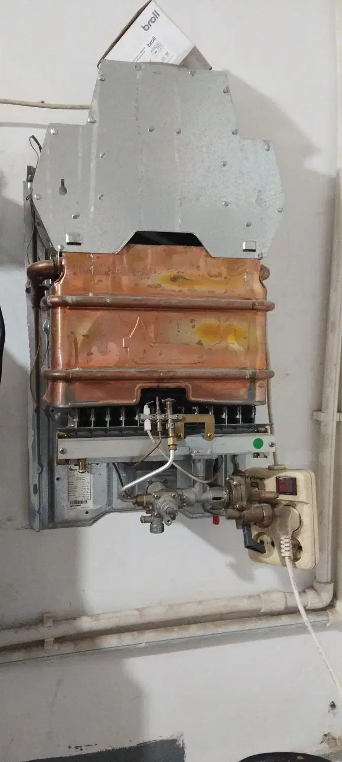 تعمیر و نصب پکیج رادیاتور پمپ آبگرمکن لوله کشی|خدمات پیشه و مهارت|شاهین‌شهر, عطار|دیوار