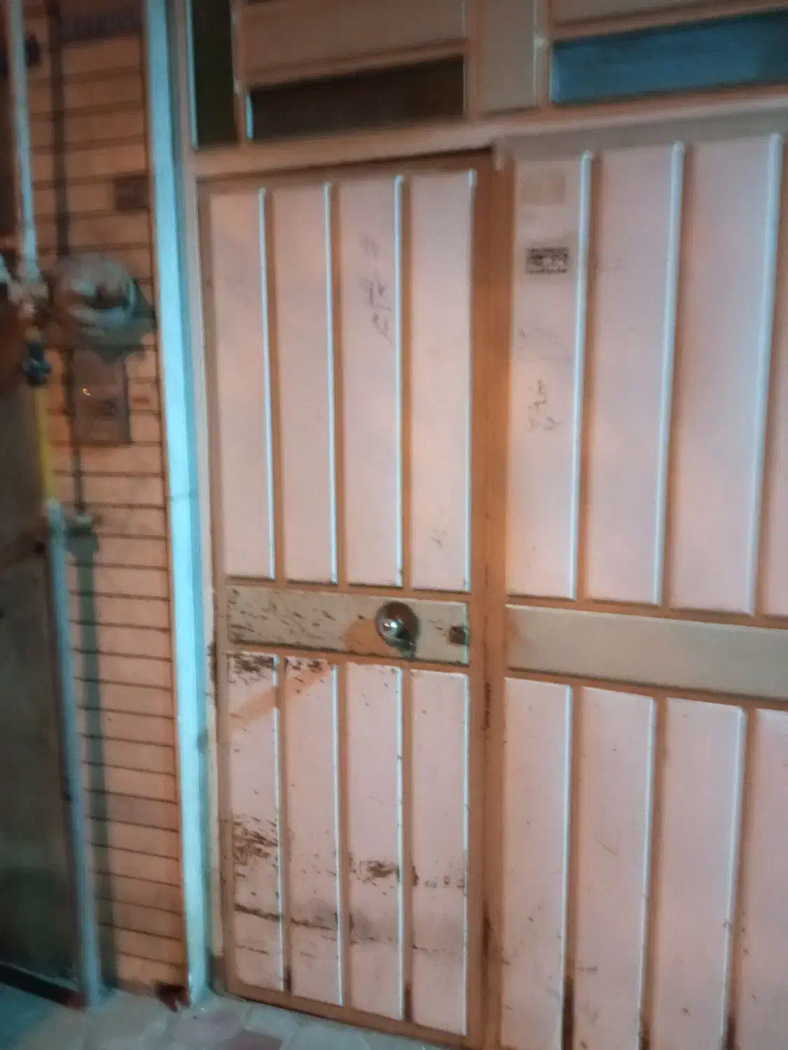 اجاره و رهن باربند|اجارهٔ دفتر صنعتی، کشاورزی، تجاری|آران و بیدگل, |دیوار