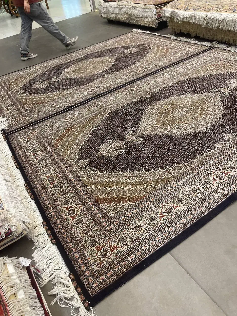 فرش دستباف (بساک) جفت ماهی ۴۰ رج خوی نو|فرش|مشکین‌دشت, |دیوار