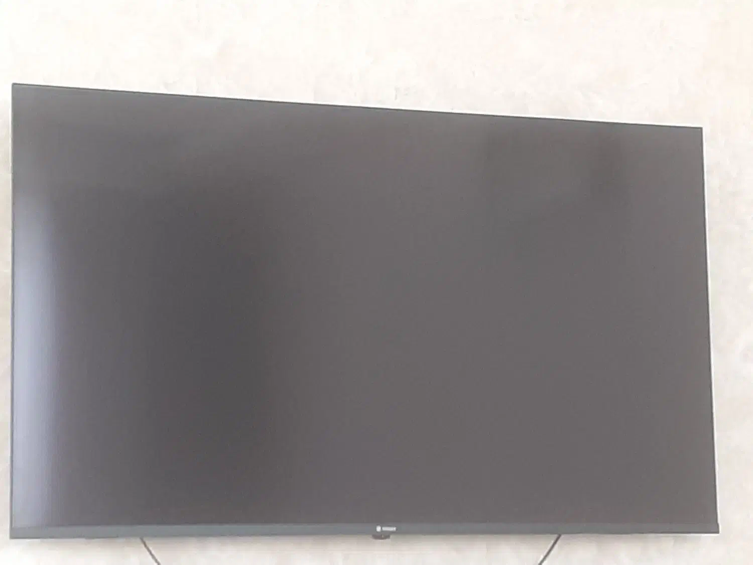 تلوزیون صفحه شکسته مابقی سالم|تلویزیون و پروژکتور|سنندج, |دیوار