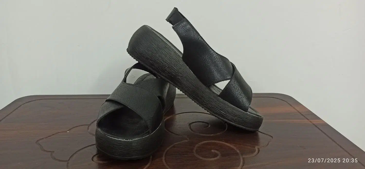 کتونی و صندل نو|کیف، کفش، کمربند|لاهیجان, آهندان|دیوار