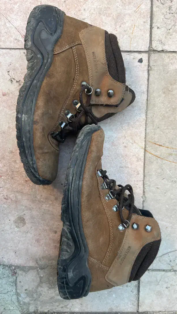 کفش کوهنوردی برند Earth Shoe اورجینال سایز۴۱|کیف، کفش، کمربند|تهران, دکتر هوشیار|دیوار