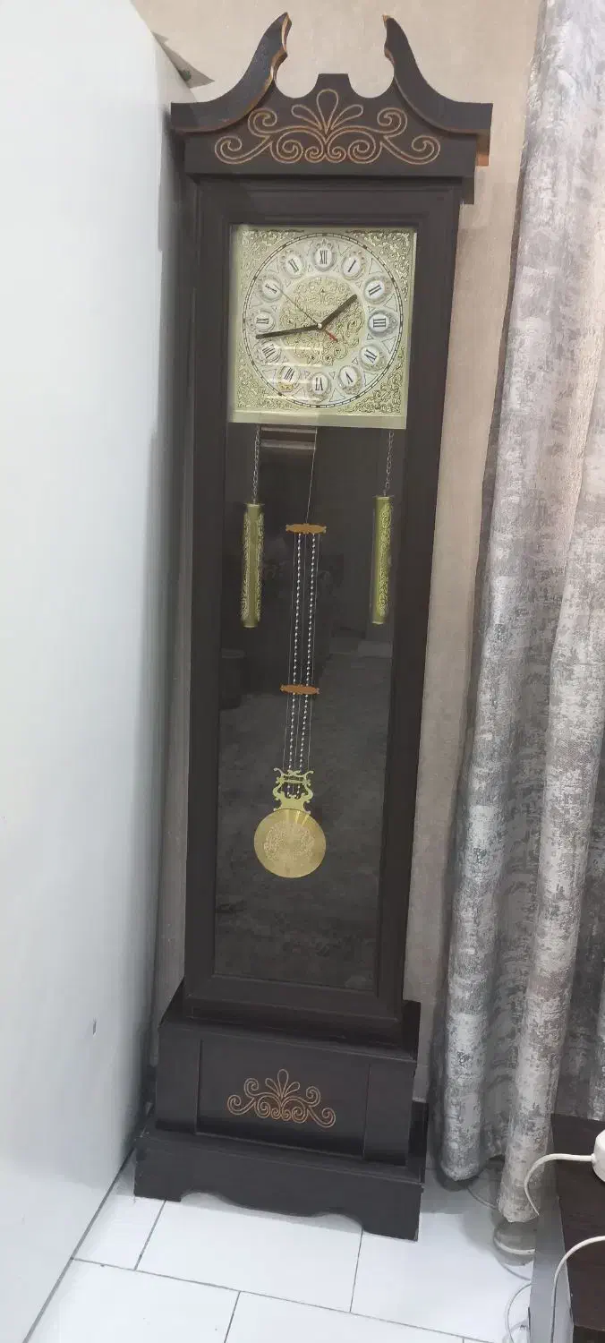 ساعت|ساعت دیواری و تزئینی|رشت, دروازه لاکان|دیوار