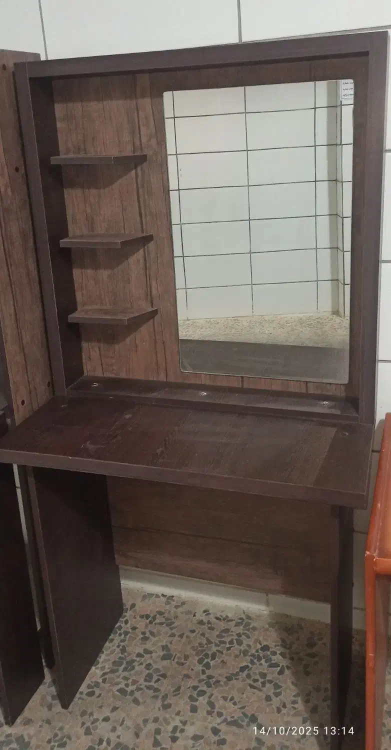 میز آرایشی|تخت و سرویس خواب|شیراز, آزادی|دیوار