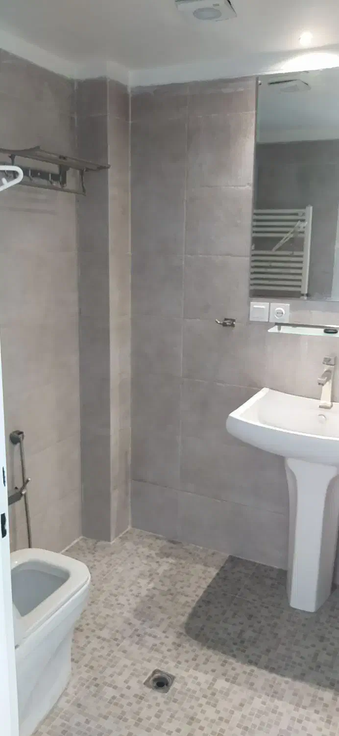 110متر 2خواب عباس اباد بخارست