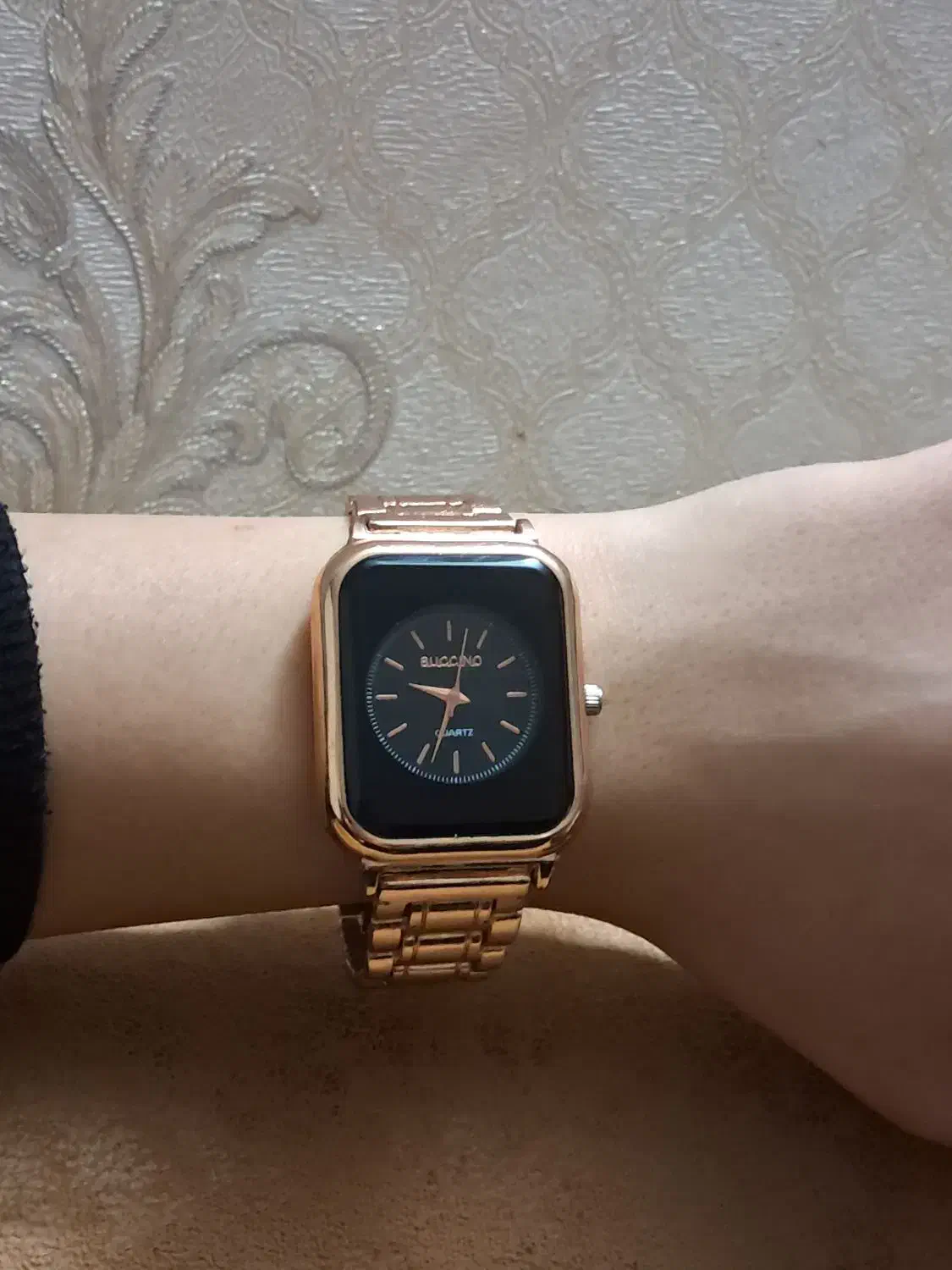 ساعت مچی|ساعت|رباط‌کریم, انجم آباد|دیوار